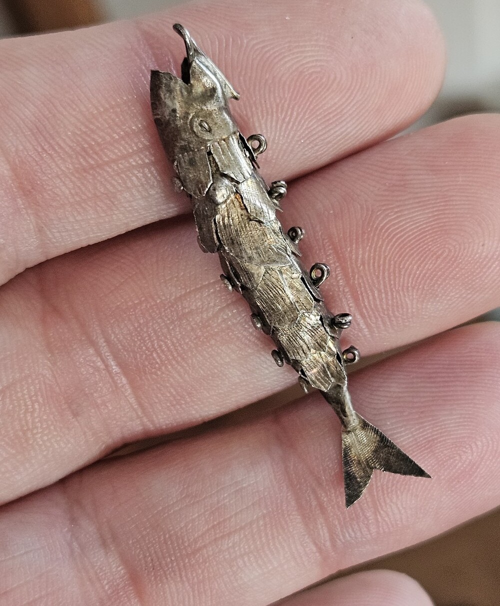 Antique Sterling Silver 3D Articulated Movable Fish Pendant 2"